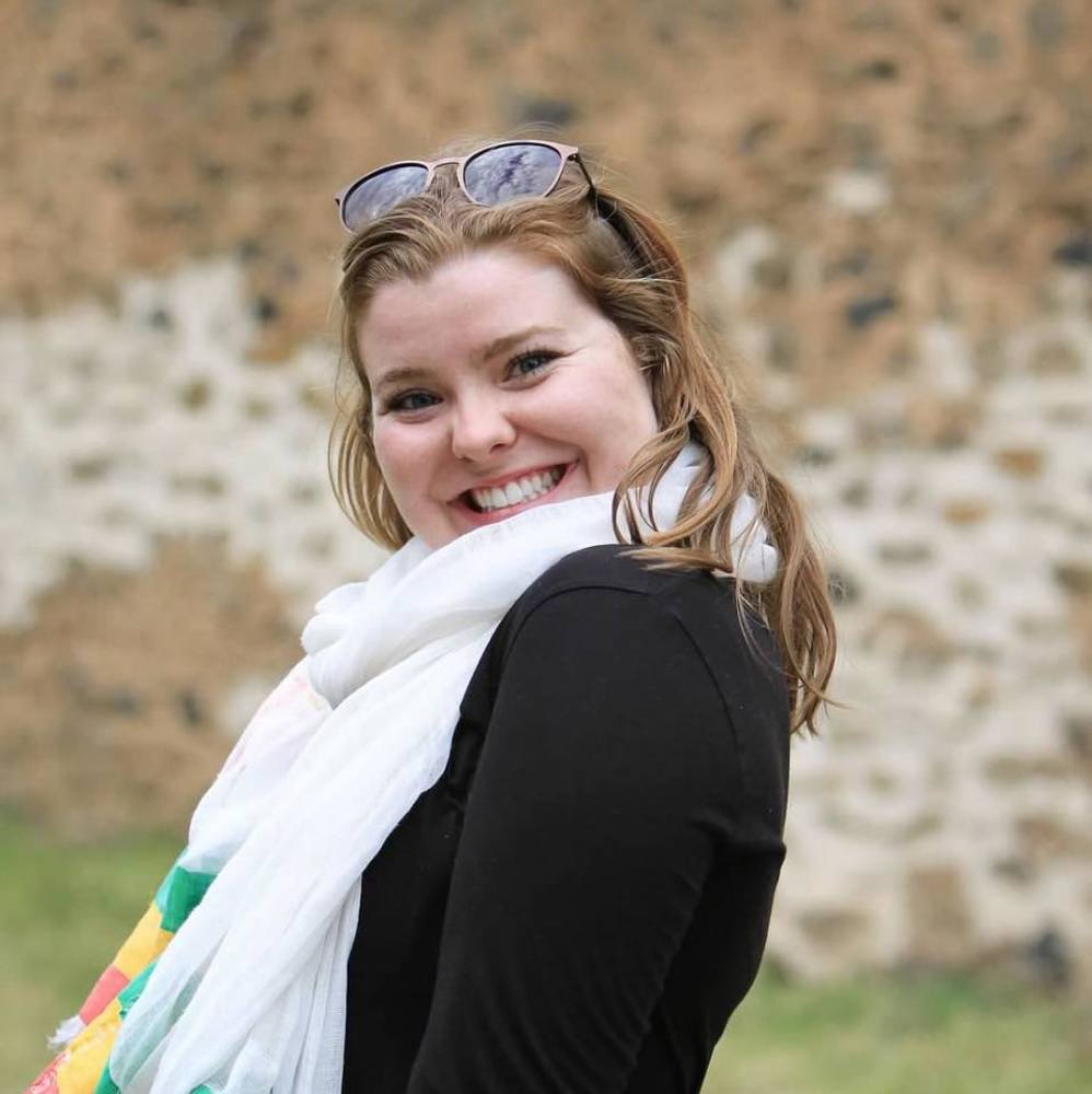 Meet your Posher, Isabelle